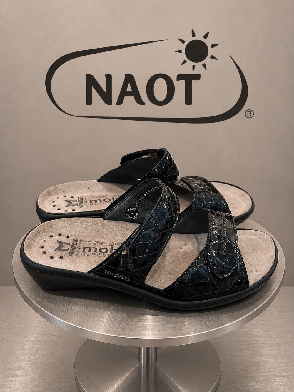 Mephisto Mobils Ulda Black Patent Croc Leather Slide Sandals EU 41 US 10-10.5